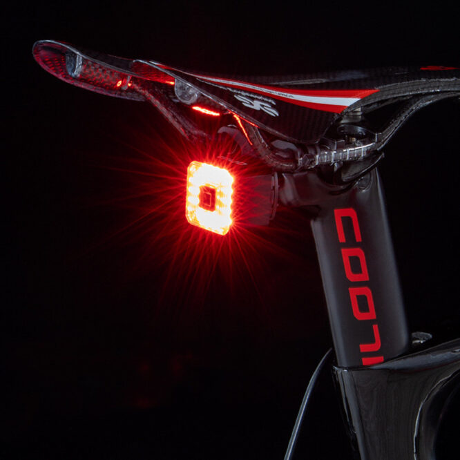 GIYO Bicycle Smart Brake Charging Glare Taillight - Image 4